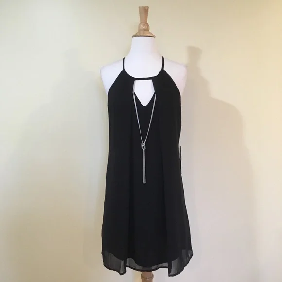 Layered Chiffon Keyhole Swing Dress with Necklace - Picture 5 of 8
